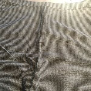 Women’s lined skirt with belt